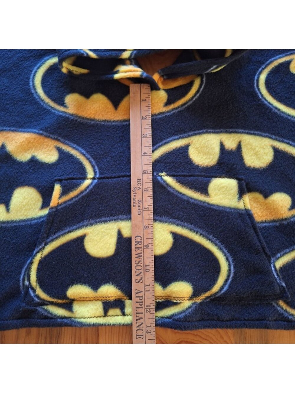 Handmade Batman Kids Fleece Poncho With Hood & Pocket Car Seat Black Yellow - Picture 7 of 11